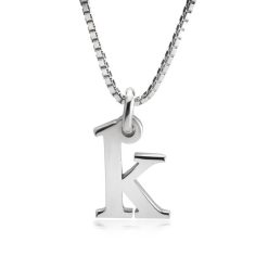 Halskette mit kleinen Initialen
