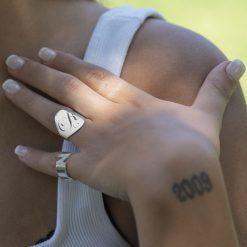 Ausschnitt Initialen Ring