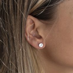 Initialer Ohrstecker